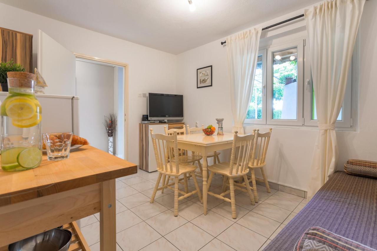 Central View Apartment Hvar Town Buitenkant foto